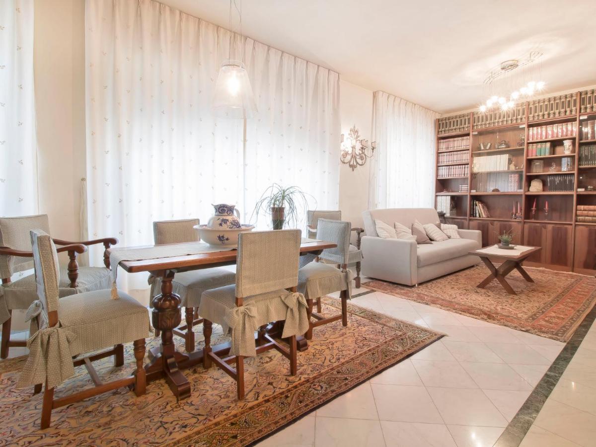 Apartment Lungomare By Interhome В'яреджо Екстер'єр фото